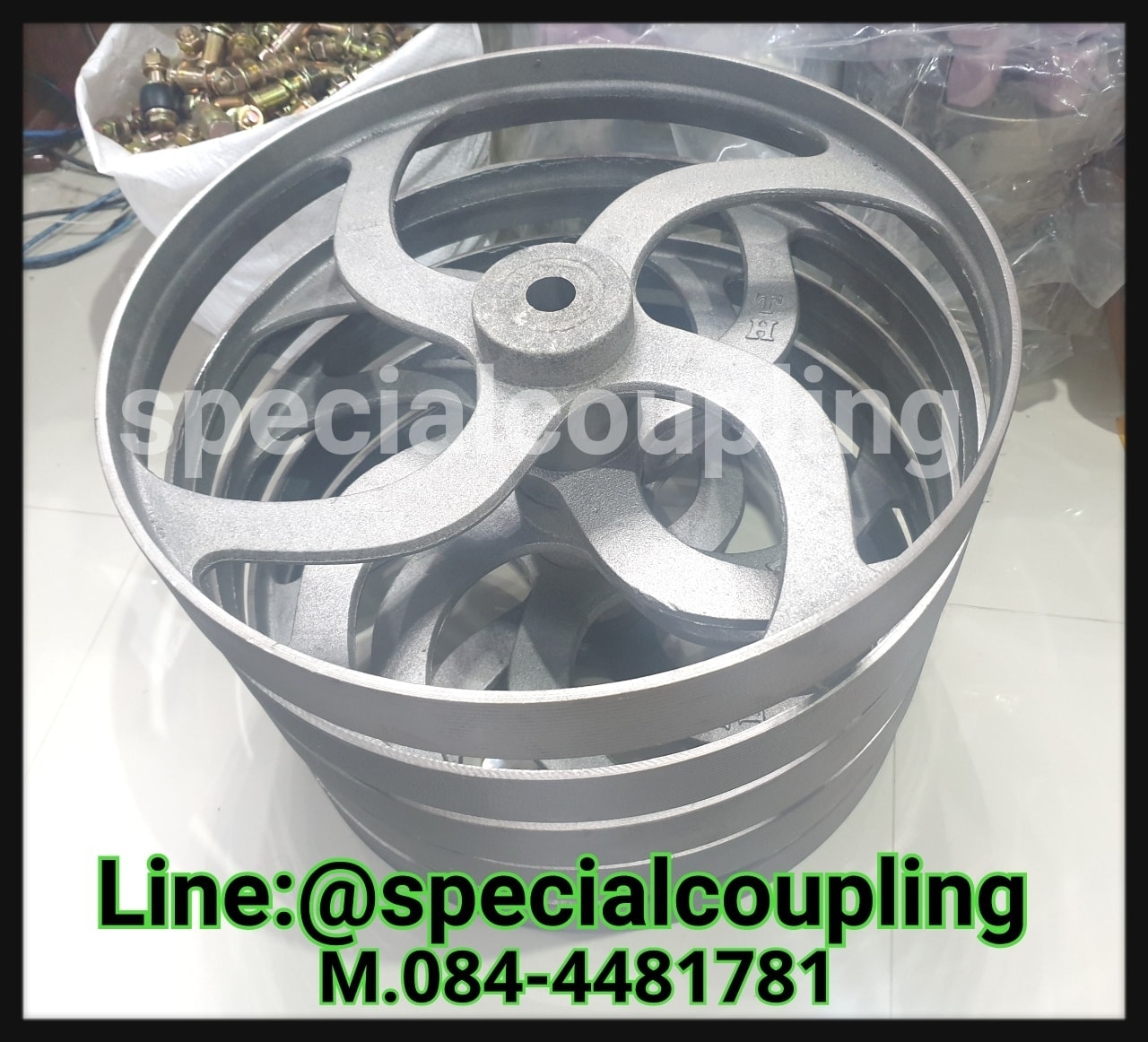 จำหน่ายPulley สายพานแบนขนาด18นิ้วหน้า2นิ้วดุม3นิ้ว รูเพลา1นิ้ว พร้อมส่งคะ
