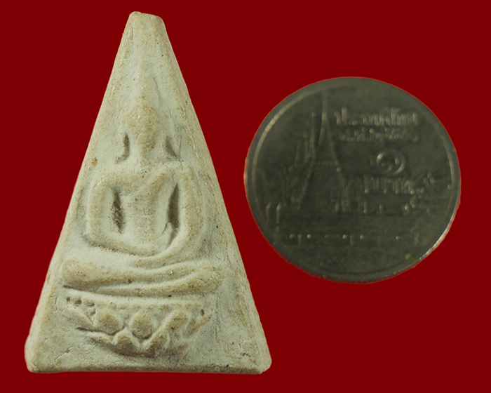 575.พระผงพิมพ์จิตรลดา หลังยันต์ อาจารย ์เชื้อ หนูเพชร วัดสะพานสูง กรุงเทพฯ เข้มขลังน่าบูชาครับ