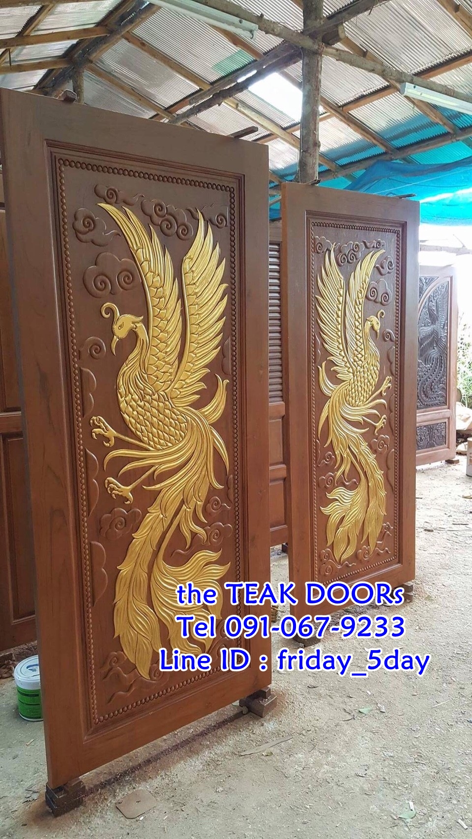 TD105 ประตูไม้สัก บานเดี่ยว ลายหงส์ทอง ขนาด 80X200ซม.