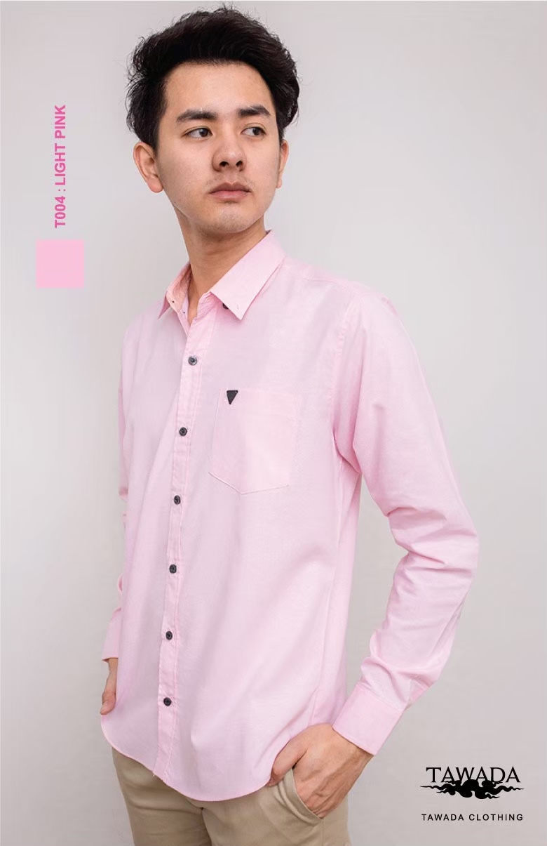 เสื้อเชิ้ตผู้ชายแขนยาวคอปกทรง Silmfit สีชมพูอ่อน