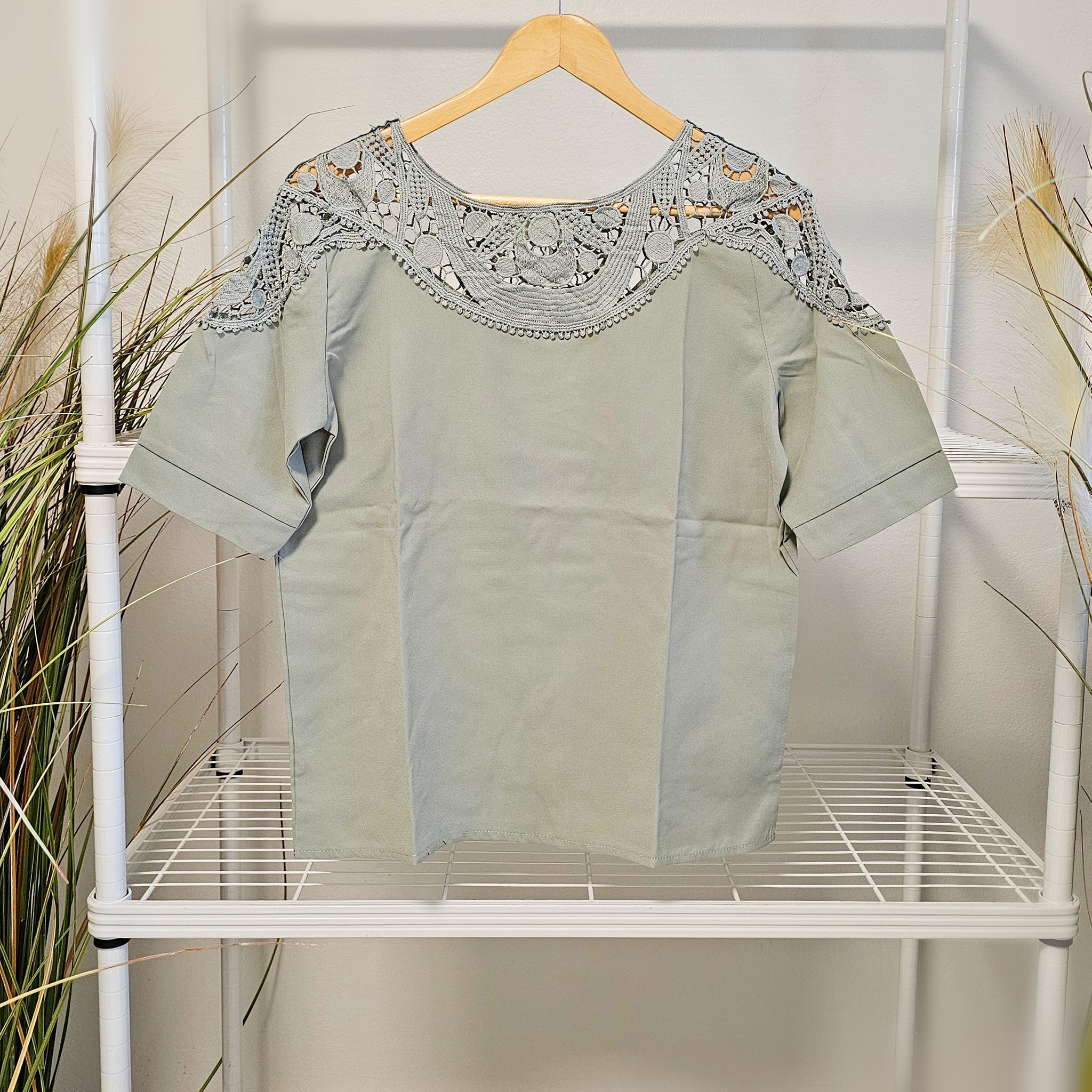 เสื้อชีฟองfashion koreaฉลุลายลูกไม้