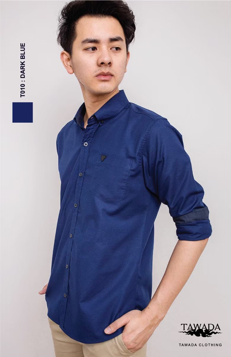 เสื้อเชิ้ตผู้ชายแขนยาวคอปกทรง Silmfit สีกรม