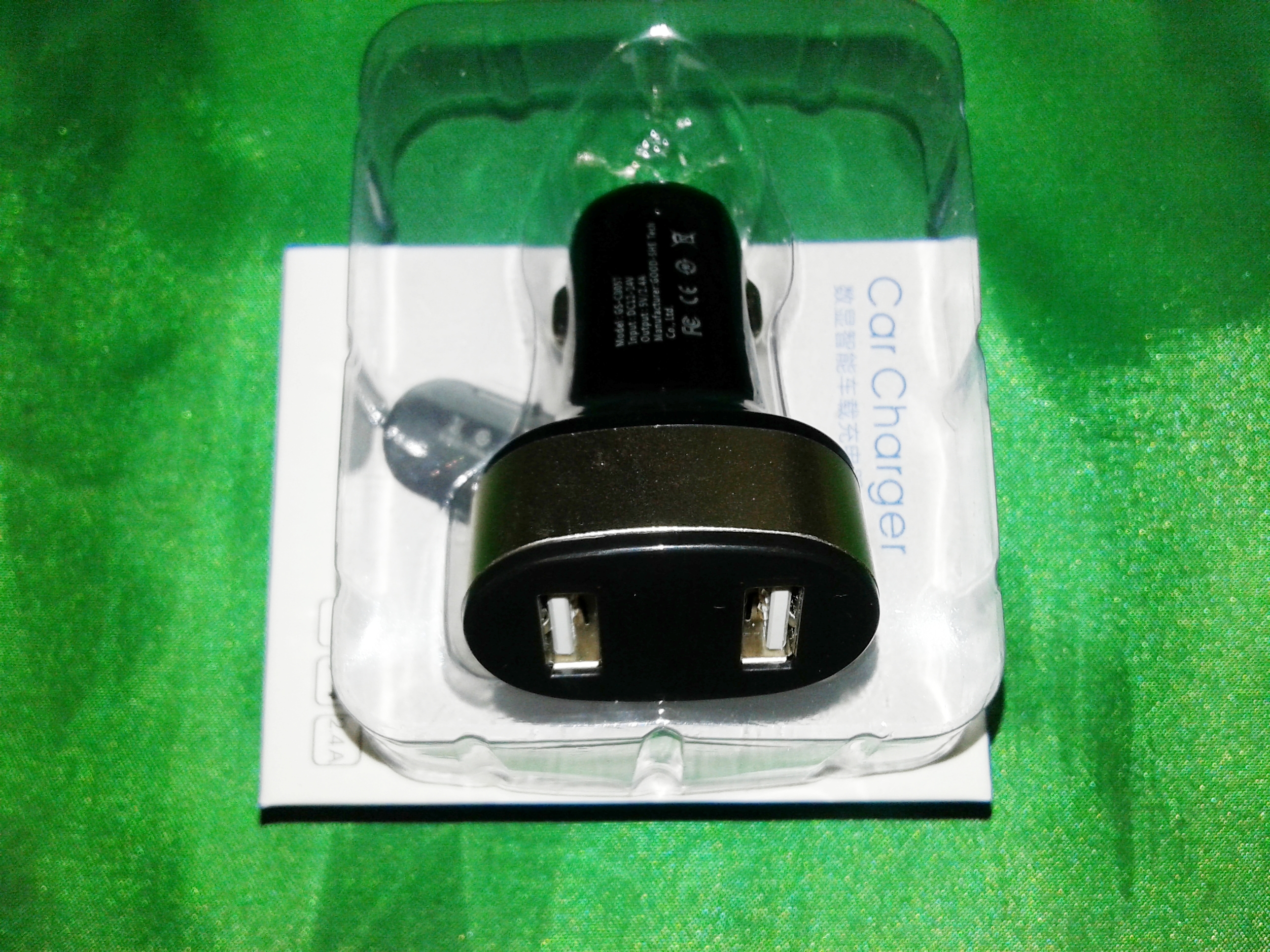 ที่ชาร์จมือถือในรถพร้อมช่องเสียบ USB 2ช่อง มีจอวัดโวลท์ วัดแอมป์ เช๊คแบตเตอรี่ เช๊คไดชาร์ทได้