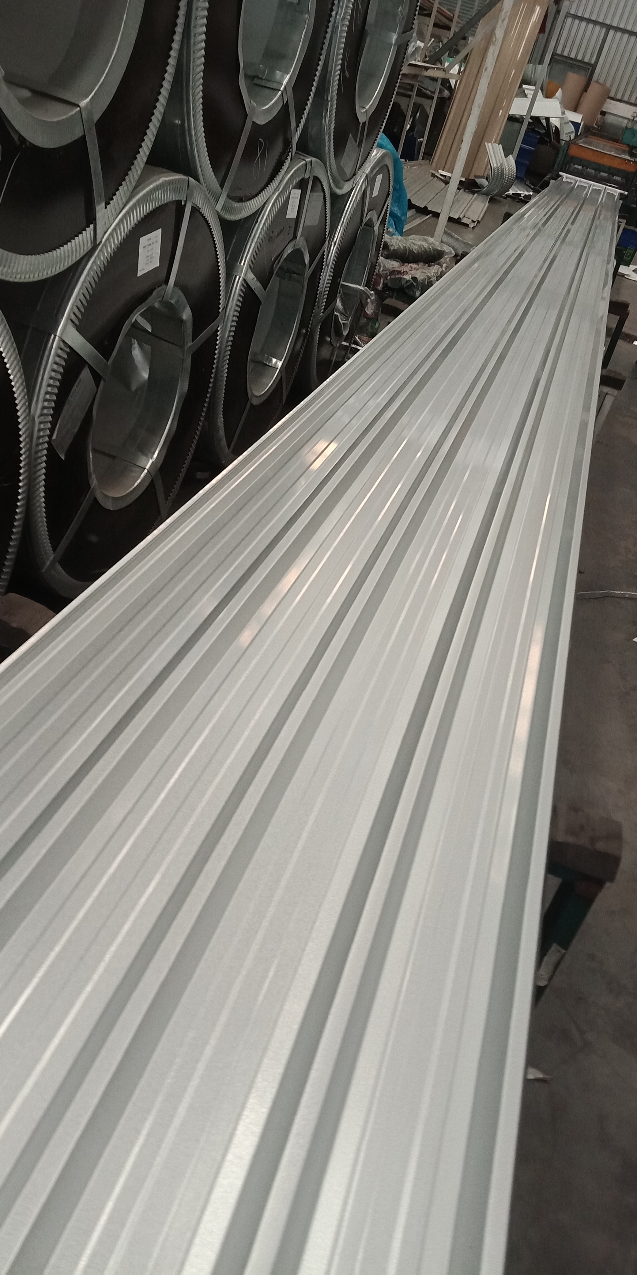 เมทัลชีทแผ่นตรงอลูซิงค์หนา0.20มิล หน้ากว้าง 76 ซม./เมตรละ