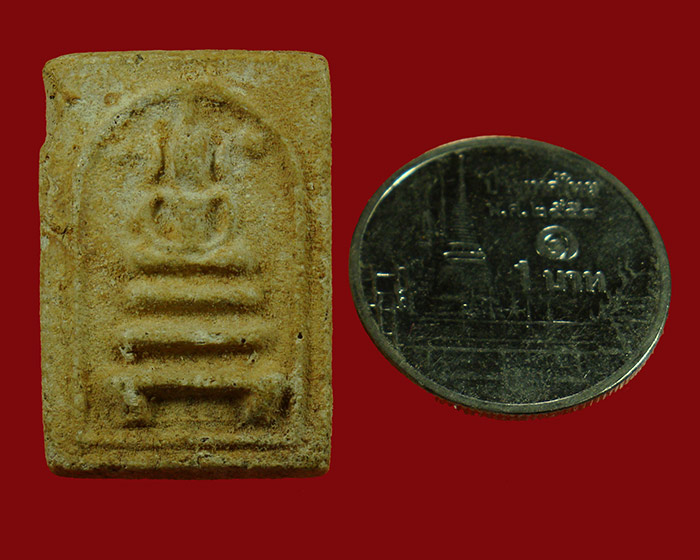 182.พระสมเด็จฐานขาโต๊ะ หูบายศรีข้างจุด พิมพ์เล็ก เนื้อจัดแห้งเก่า เข้มขลังคลาสสิกครับ