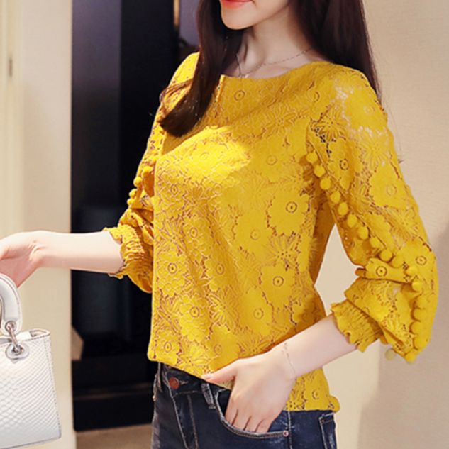 เสื้อลูกไม้แขนยาว(มีตุ้มห้อย)สีเหลือง