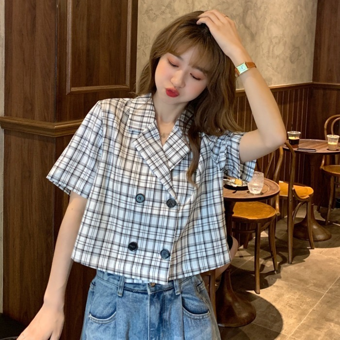 พร้อมส่ง : เสื้อเชิ้ตแขนสั้น เสื้อเบลาส์ เบลเซอร์ ลายสก็อตทรงครอป