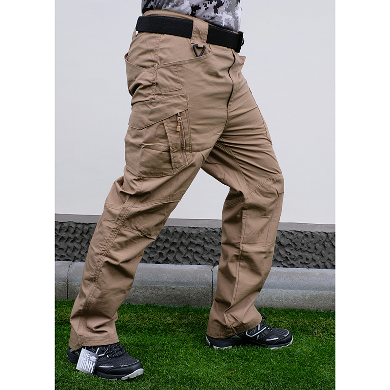 กางเกงยุทธวิธีแบรนด์ The Tank รุ่น IX9c เนื้อผ้าริปสต๊อป กางเกงใส่เดินป่า กางเกงขับบิ๊กไบค์ กางเกงทำงานภาคสนาม (สีน้ำตาล)