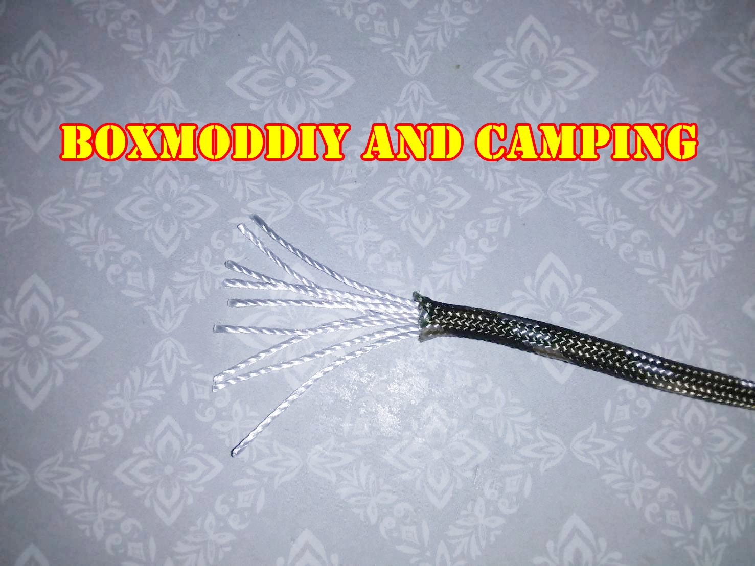 เชือกผูกเต็นท์ ผูกฟลายชีท เชือกร่มชูชีพ เชือกcamping ขนาด 4มม. รองรับแรงดึงเกิน 100กก.สีเขียวลายพราง เมตรละ10บาท