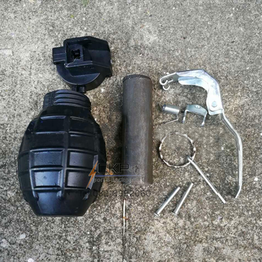 ลูกระเบิดมือปลอม แบบสลักดีดได้เหมือนจริงและถอดประกอบได้ ประกอบการแสดง ลูกระเบิดมือปลอม ประกอบฉาก หรือการฝึกของทหาร และตำรวจ