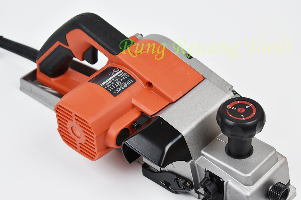 MAKTEC กบไสไม้ไฟฟ้า 3 นิ้ว รุ่น MT-111KX1