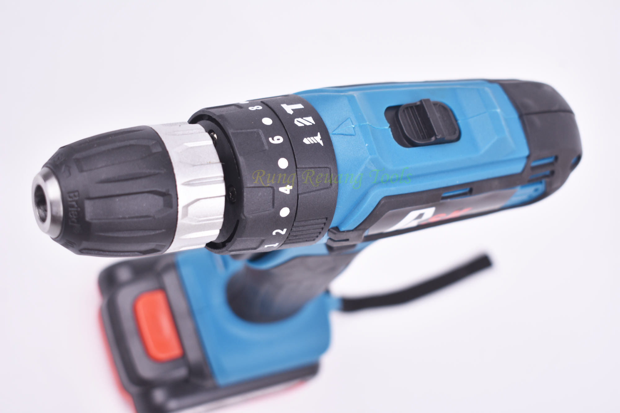 RSK สว่านไร้สาย 32V รุ่น 330DWE 3ระบบ เจาะกระแทกได้ พร้อมชุดอุปกรณ์