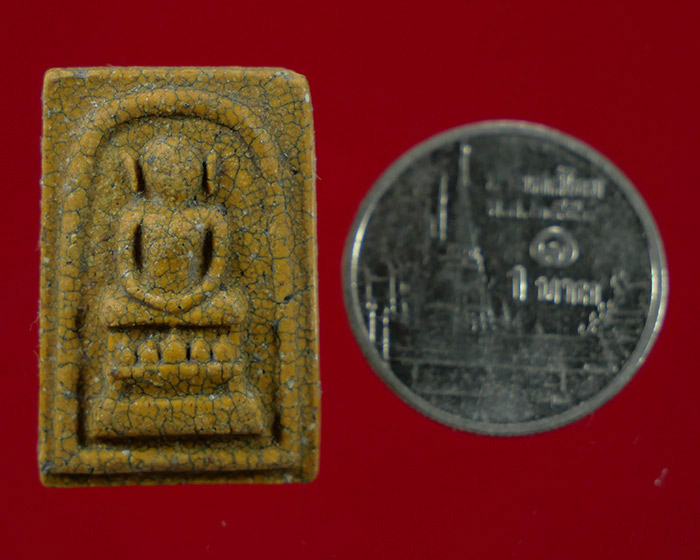 264.พระสมเด็จไกเซอร์ วัดอรุณราชวราราม รุ่นทูลเกล้า เนื้อผงแตกลายงา พิมพ์คะแนน ปี29 กล่องเดิมน่าบูชา