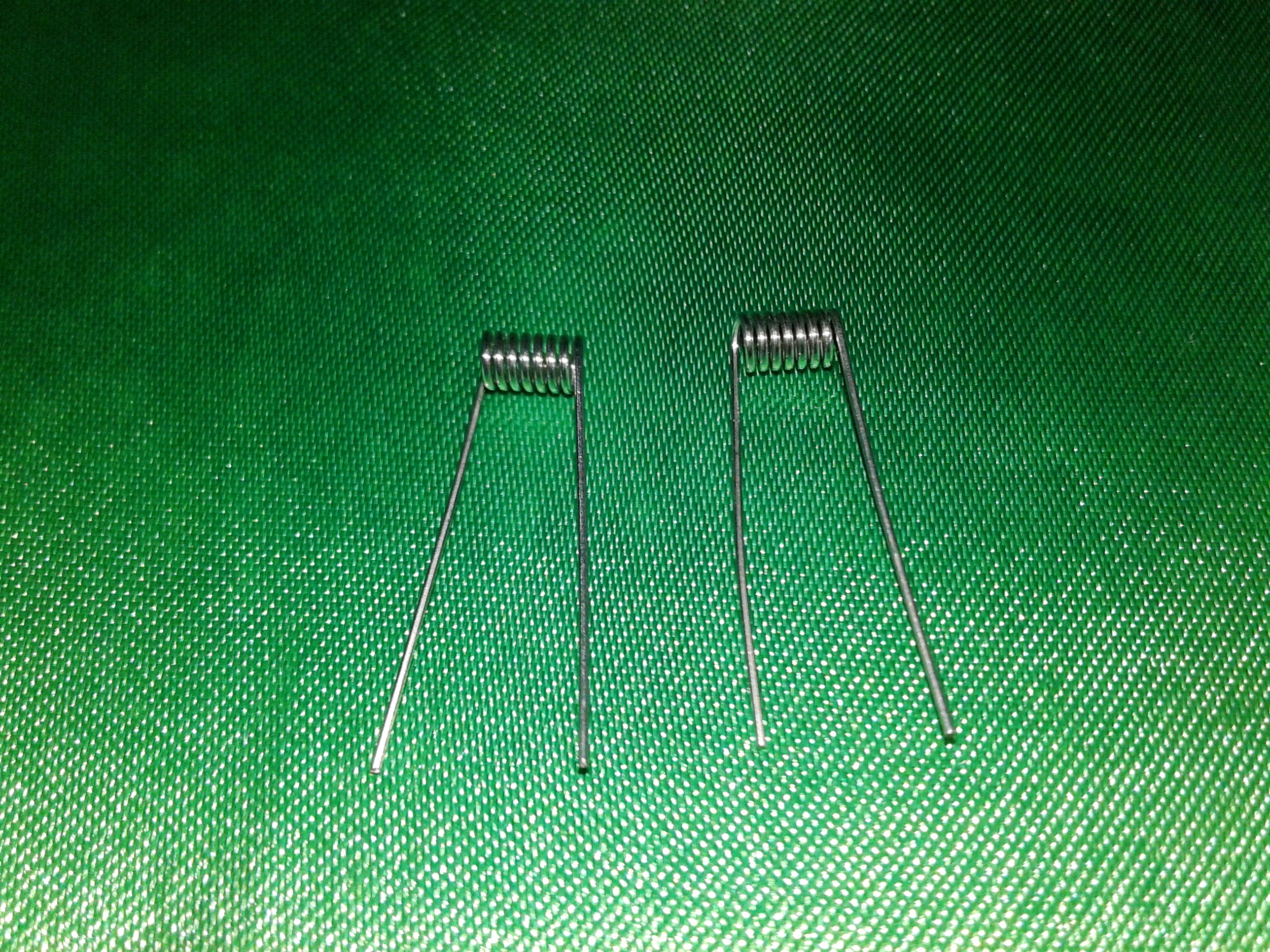 ลวดนิโครมสำเร็จรูป NI80 ขนาด 0.5 24AWG (10บาทได้1คู่ 2ตัว)