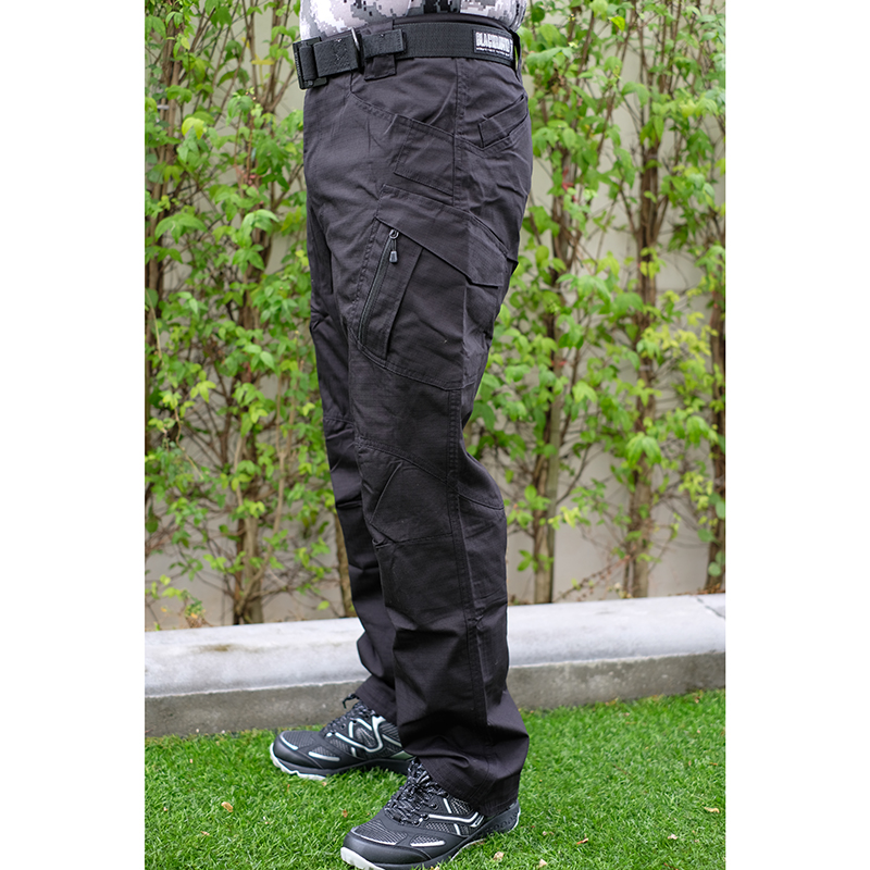 กางเกงยุทธวิธีแบรนด์ The Tank รุ่น IX9c เนื้อผ้าริปสต๊อป กางเกงใส่เดินป่า กางเกงขับบิ๊กไบค์ กางเกงทำงานภาคสนาม (สีดำ)