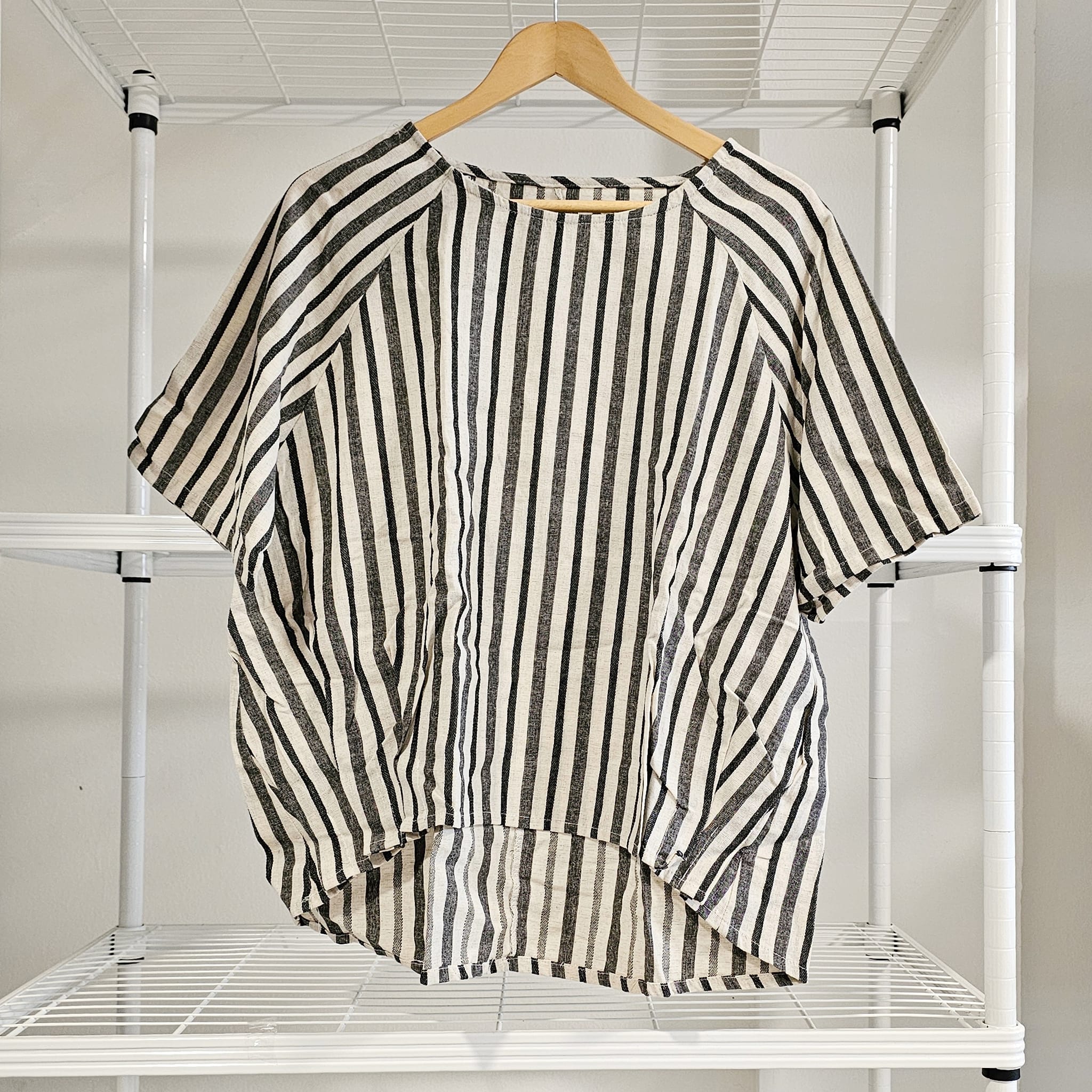 เสื้อฝ้ายผสมลินิน+กางเกงฝ้ายผสมเข้าชุดเสื้อ ลายแถบครีม-ดำ