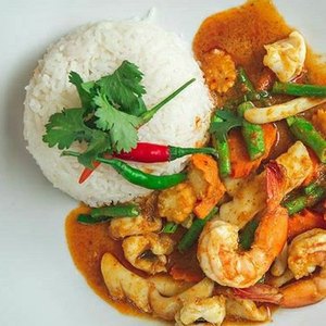 ผัดพริกแกงทะเล