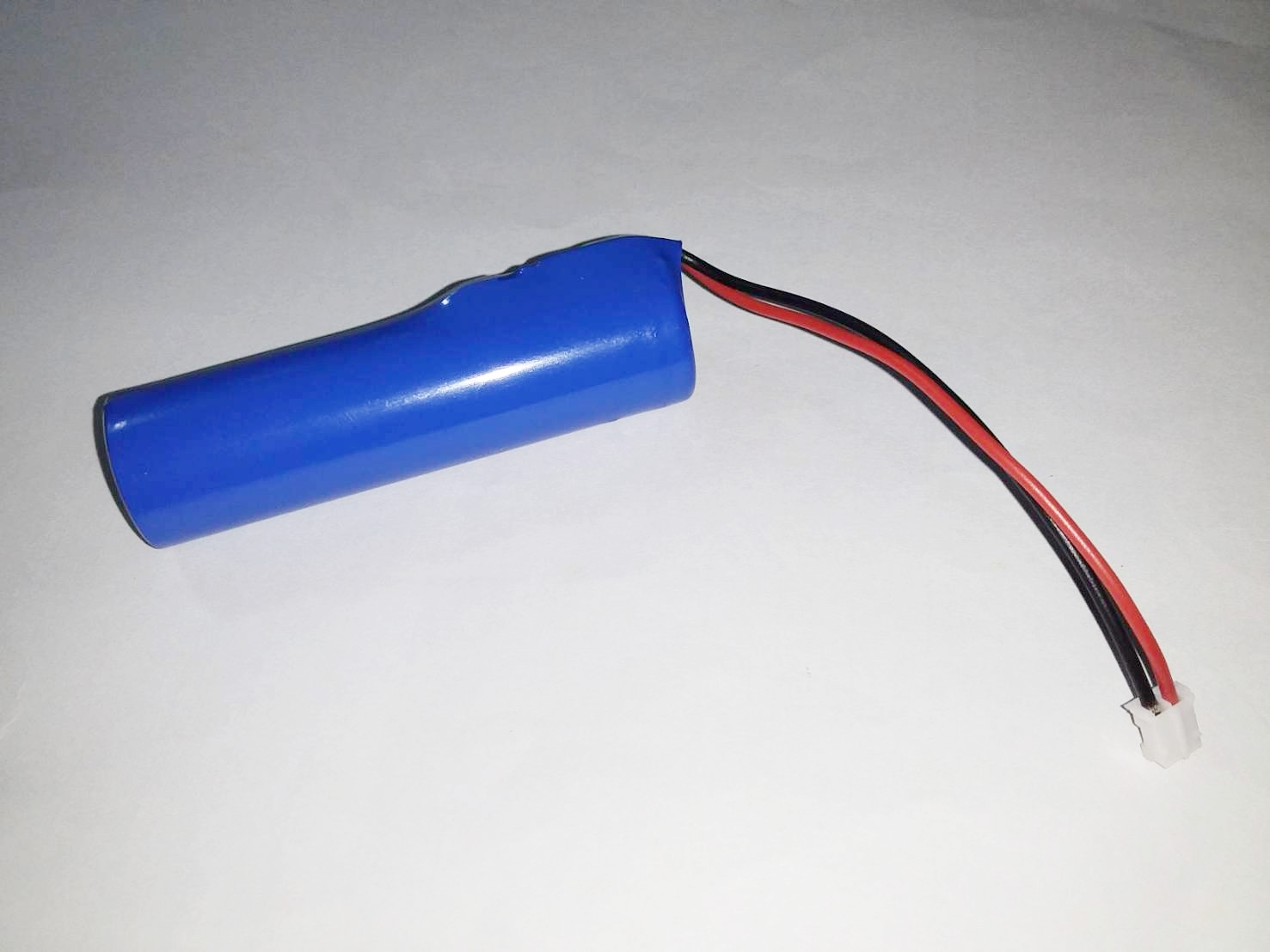 แบตเตอรี่18650*1ก้อน 3.7v 2000mah พร้อมแผ่นป้องกัน สายไฟหัวโมเลค2พิน