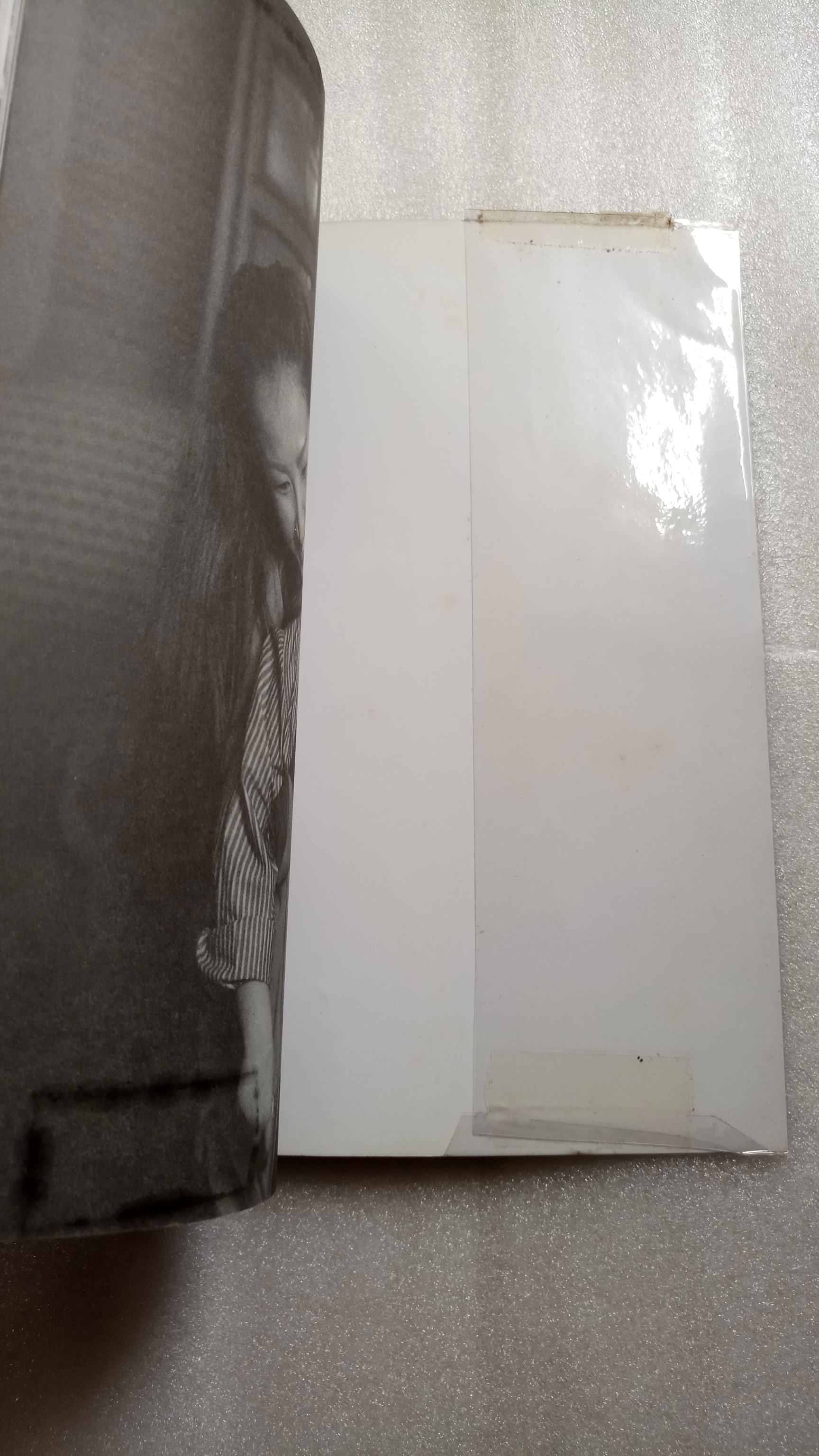 ผมลูกเสธแดงครับ / ลัดดาวัลย์ พลฤทธิ์