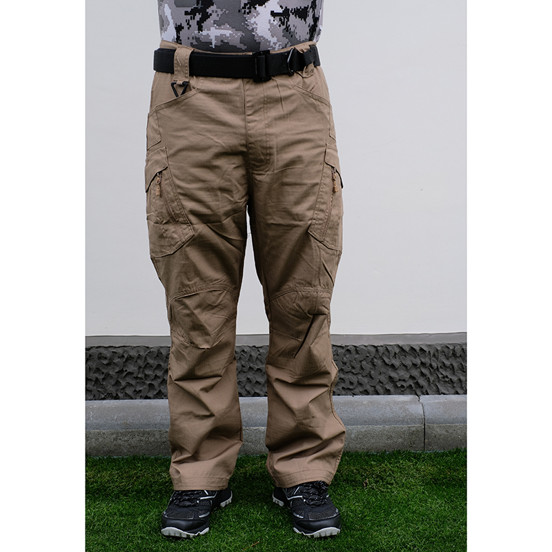 กางเกงยุทธวิธีแบรนด์ The Tank รุ่น IX9c เนื้อผ้าริปสต๊อป กางเกงใส่เดินป่า กางเกงขับบิ๊กไบค์ กางเกงทำงานภาคสนาม (สีน้ำตาล)