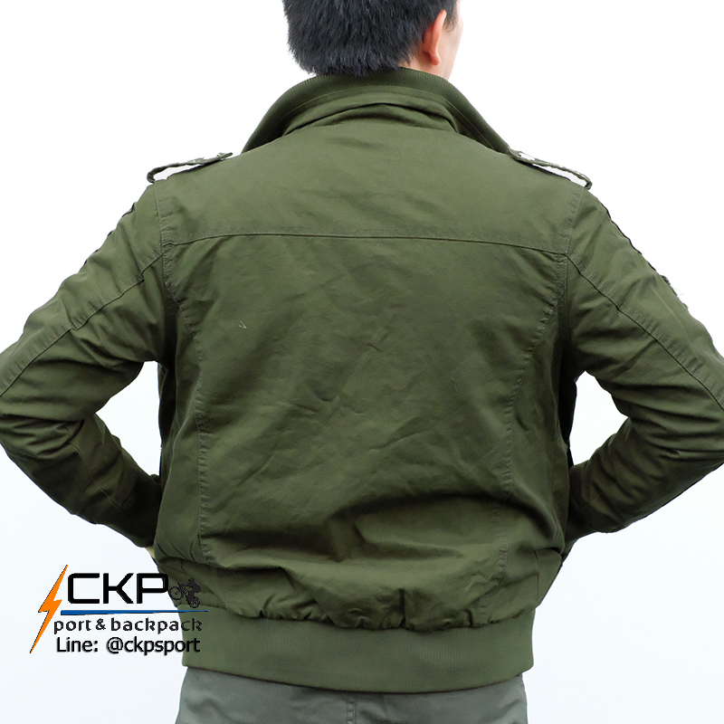 เสื้อแจ็กเก็ตสุดเท่ Jacket City 7 เป็นเสื้อแจ็กเก็ตสไตล์ทหารอเมริกัน ผ้าฝ้าย 100% มีซับใน สวมใส่สบาย ระบายอากาศได้ดี ไม่มีอับชื้น ส่วนแขนด้านใน ผ้าฝ้ายผสมโพลีเอสเตอร์ ยืดหยุ่นได้ดี จากร้าน ckpsport&back สามาติดต่อได้ที่ lineID :@ckpsport