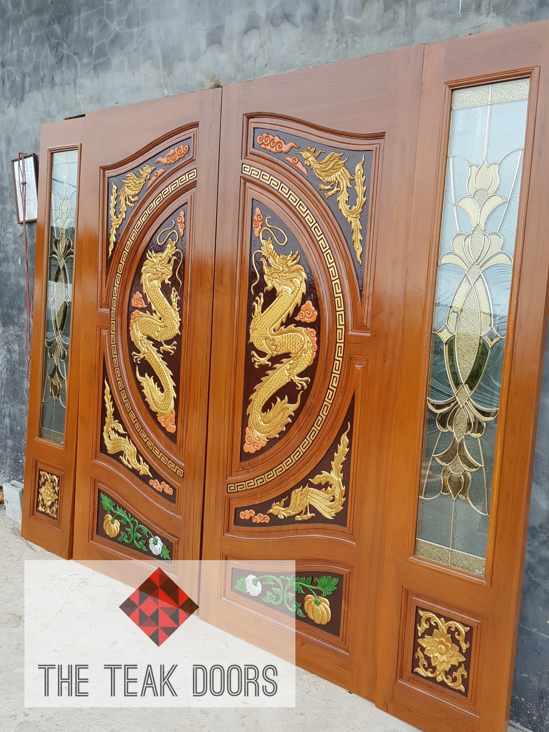 ประตูไม้สัก ข้างกระจกสเตนกลาส ชุด 4 ชิ้น (บานเปิด-ปิด)