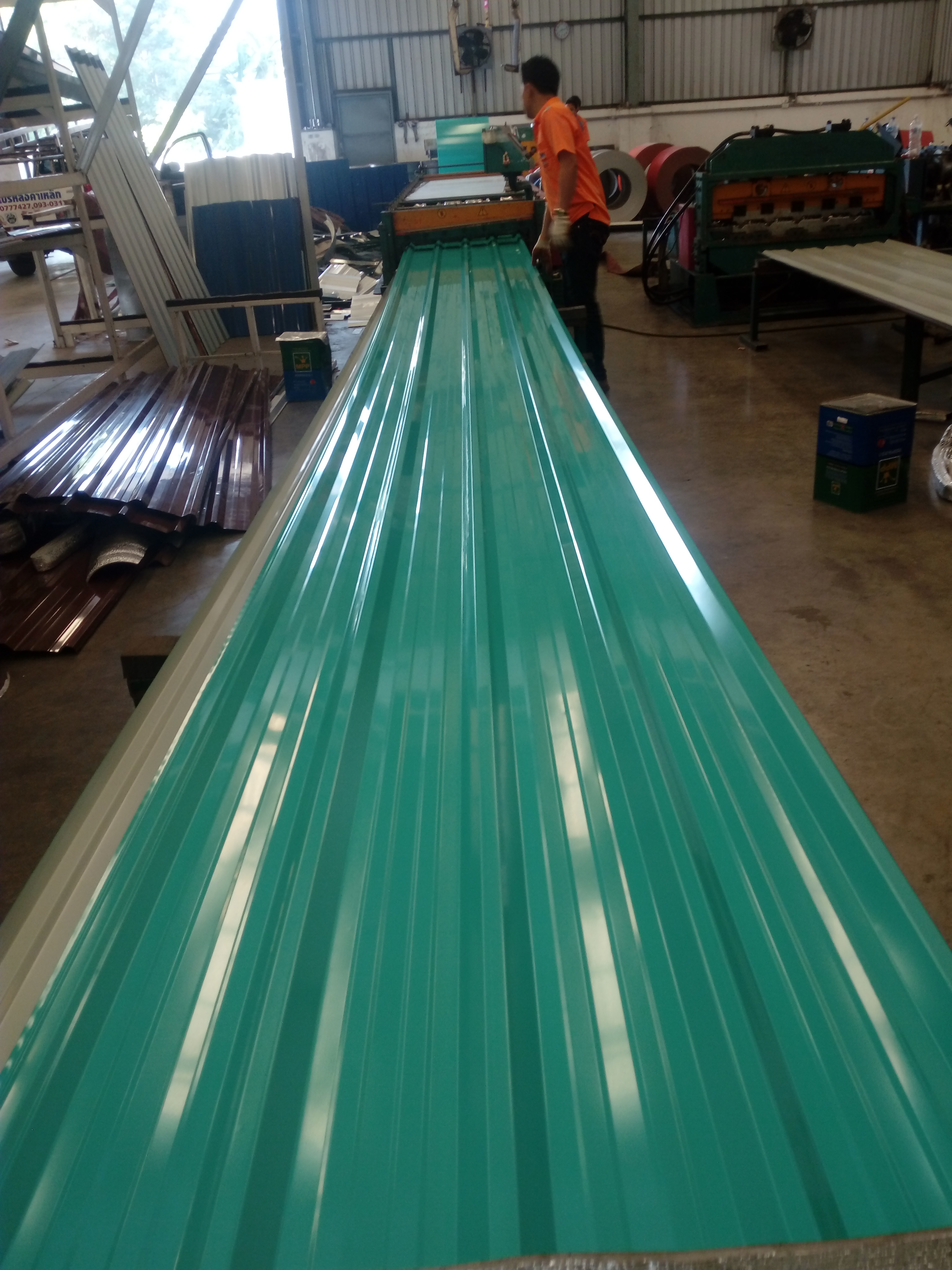 เมทัลชีทแผ่นตรงสีเขียวสดหนา0.35มิล หน้ากว้าง 76 ซม./เมตรละ