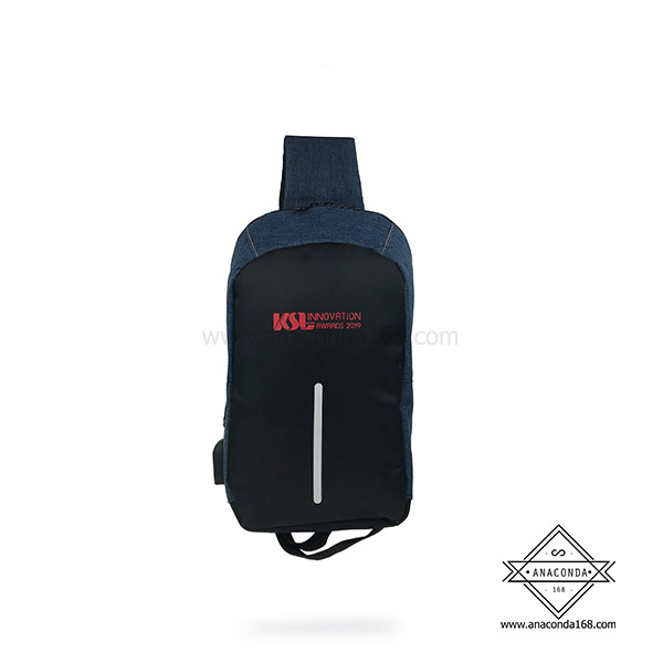 กระเป๋าสะพายข้างนิรภัย Backpack + USB สกรีนโลโก้