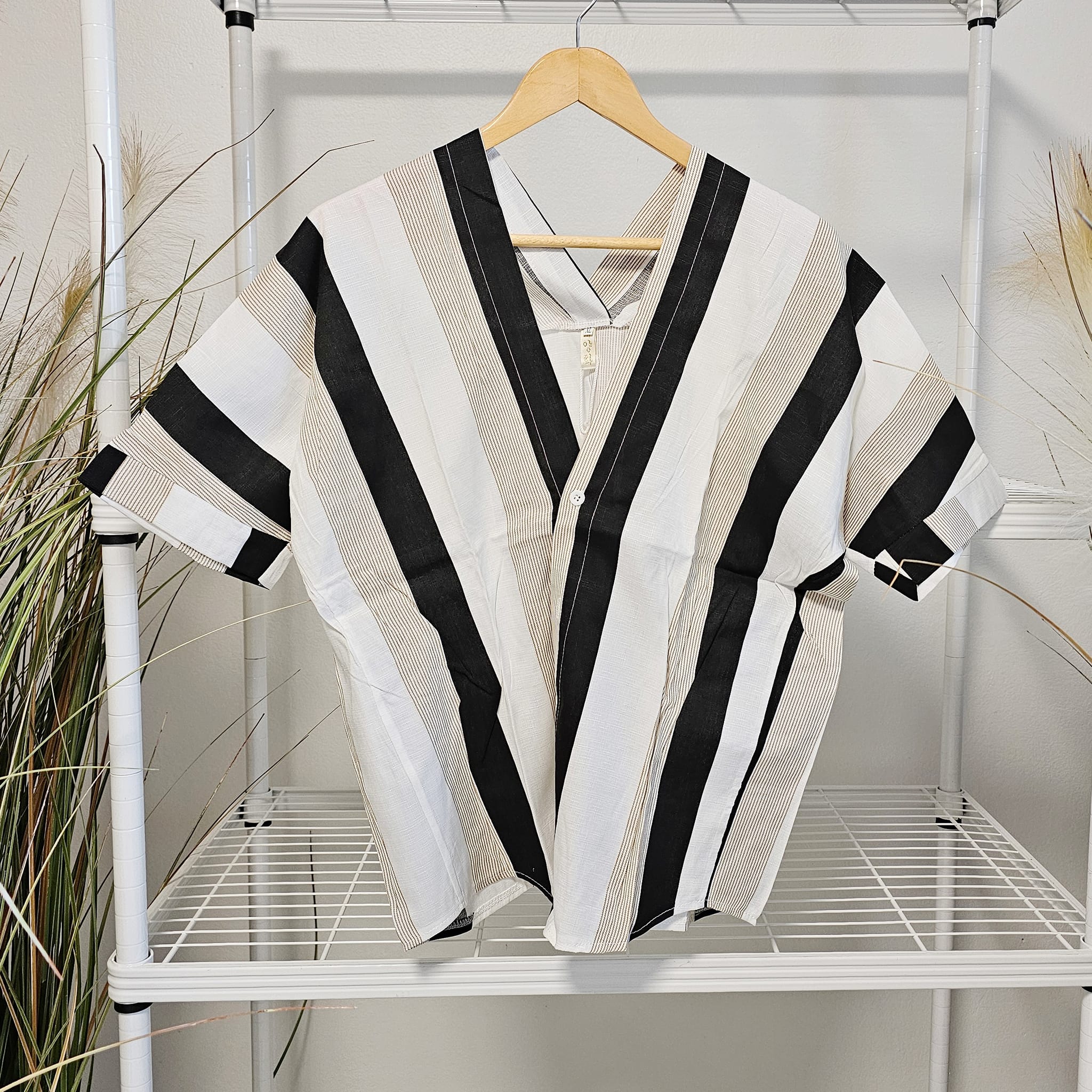 เสื้อfashion koreaคอวี