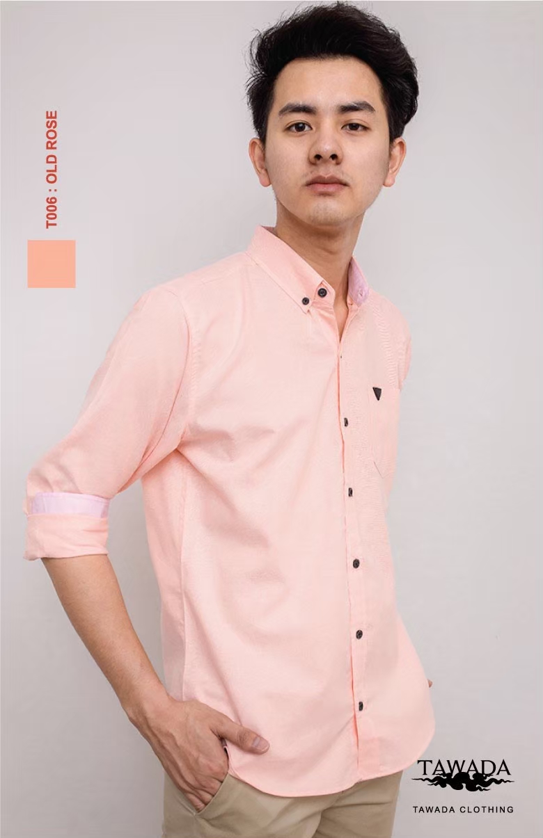 เสื้อเชิ้ตผู้ชายแขนยาวคอปกทรง Silmfit สีโอรส
