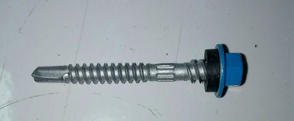 สกรูหัวสีแปเหล็กยาว 48 มิล/ตัวละ