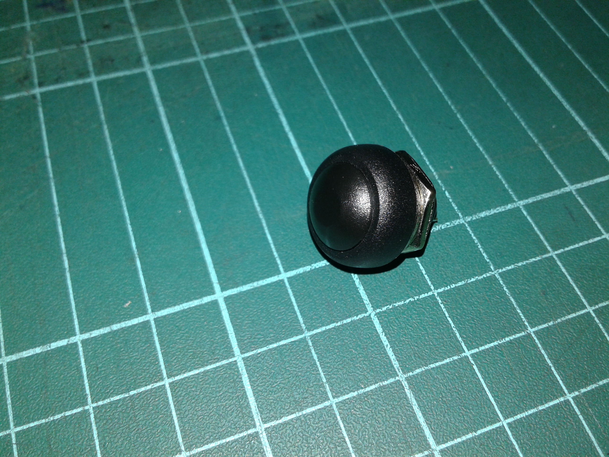 สวิทซ์ปุ่มรีเซ็ท 12MM กดติดปล่อยดับ แป้นบอลสีดำ วัสดุ ABS