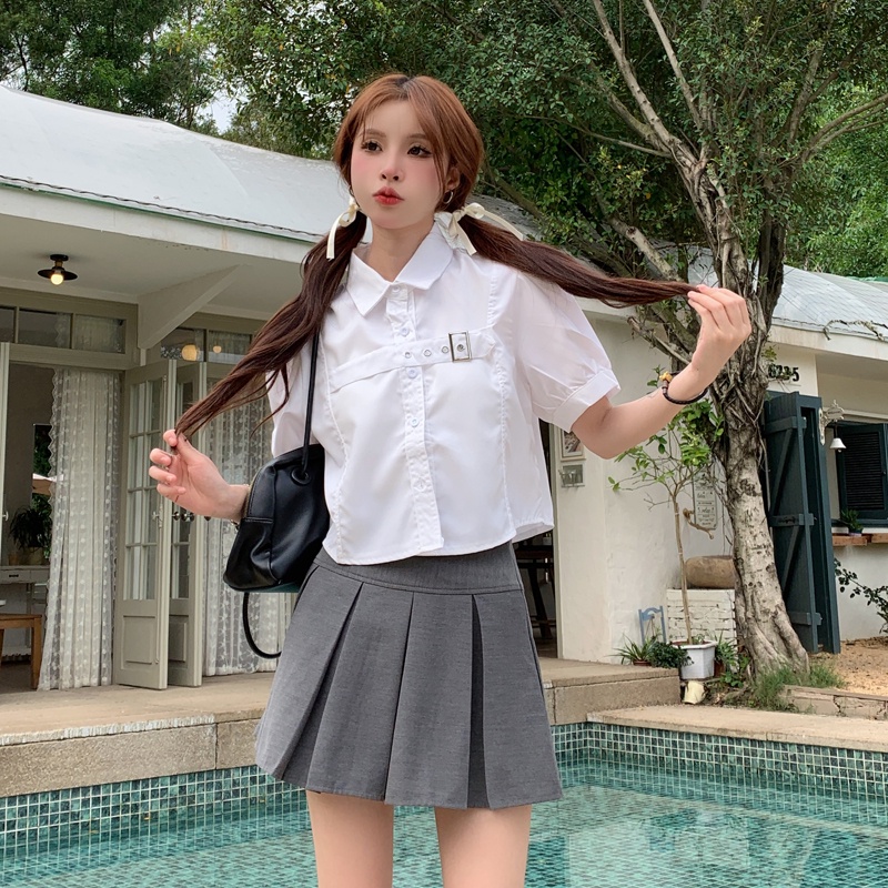 พร้อมส่ง : เสื้อเชิ้ตคอปกทรงครอปแต่งสายเข็มขัด