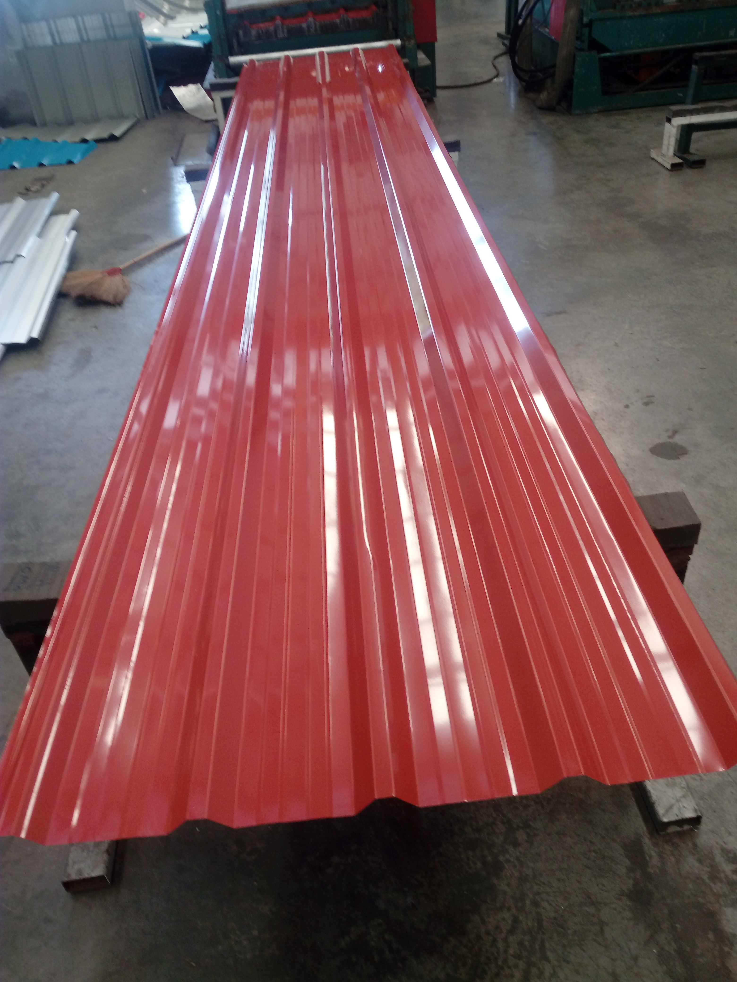 เมทัลชีทแผ่นตรงสีแดงอิฐหนา0.35มิล หน้ากว้าง 76 ซม./เมตรละ
