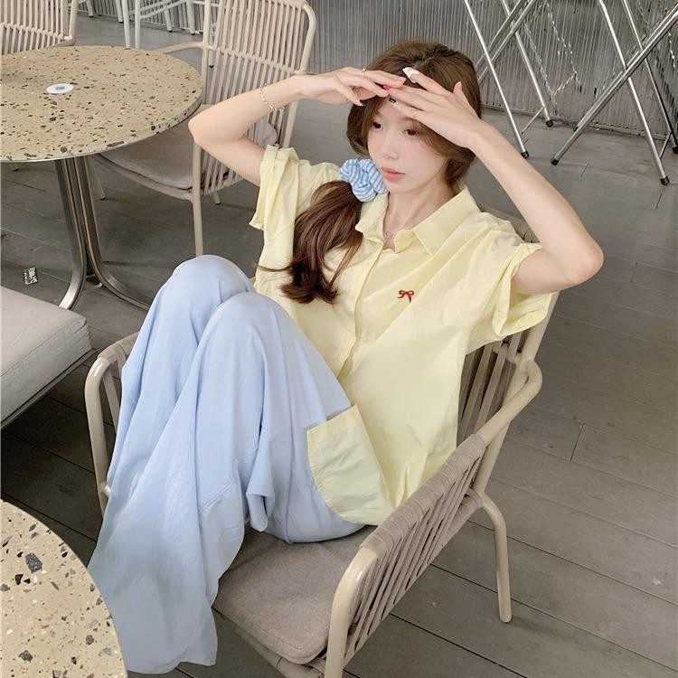 พร้อมส่ง : เสื้อเชิ้ตแขนสั้นคอปกแต่งลายโบว์