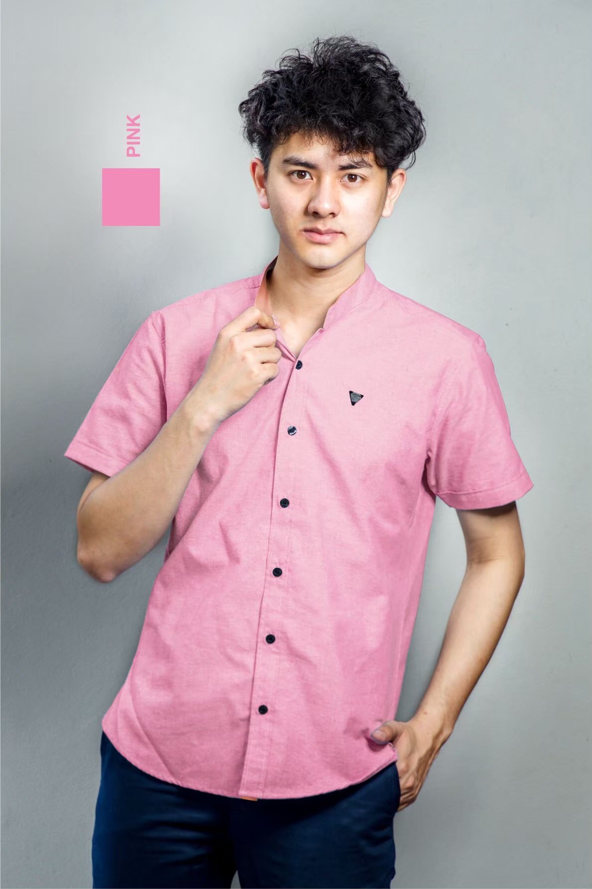 เสื้อเชิ้ตผู้ชายคอจีนแขนสั้นทรง Silmfit สีชมพู