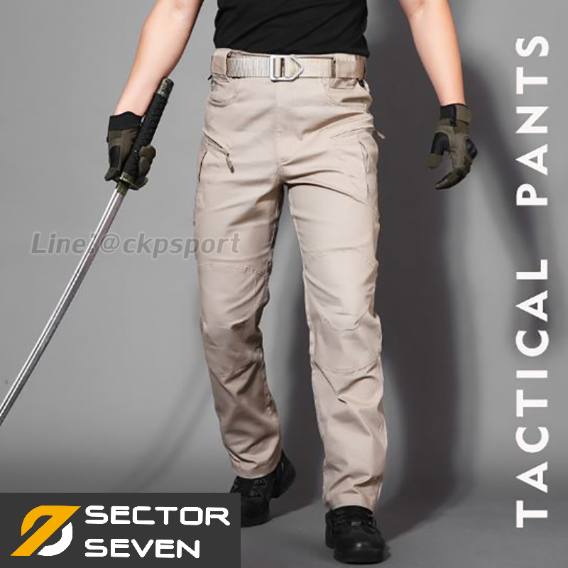 กางเกงยุทธวิธี แบรนด์ sector seven รุ่น IX8c (ผ้าริปสต๊อป) มีการถักทอแบบลายตาราง ผ้าไม่หนามาก ใส่สบายขึ้นด้วยเนื้อผ้าน้ำหนักเบา และช่องกระเป๋าใหญ่ มีหลายช่องเหมาะสำหรับ นักเดินทาง ปั่นจักรยาน ทัวร์ริ่ง ขับมอเตอร์ไซค์เดินป่า ปีนเขา เดินทางไกล เดินทางต่างปร