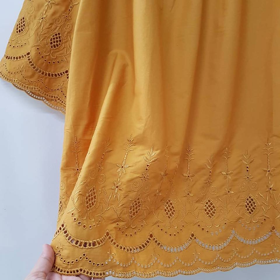 เสื้อลูกไม้สีเหลือง(sizeใหญ่)