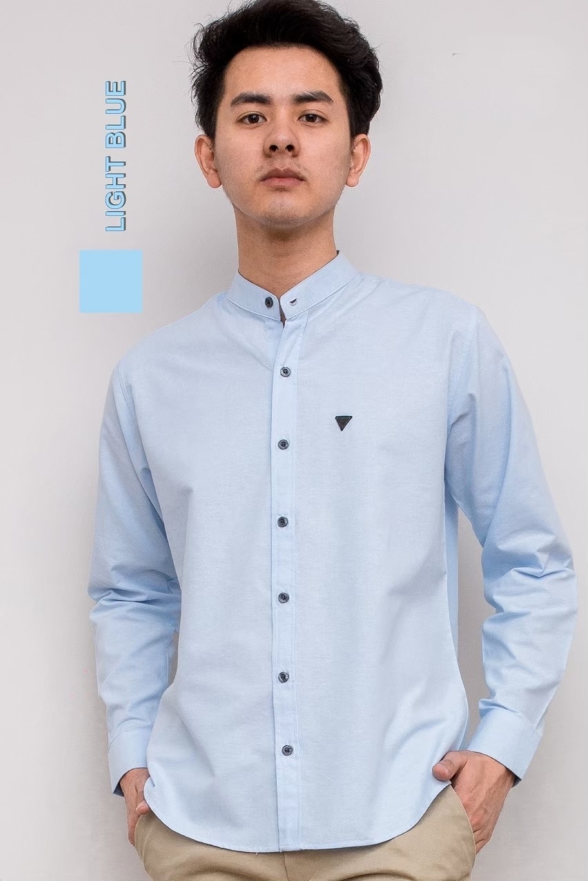 เสื้อเชิ้ตผู้ชายแขนยาวคอจีนทรง Silmfit สีฟ้า