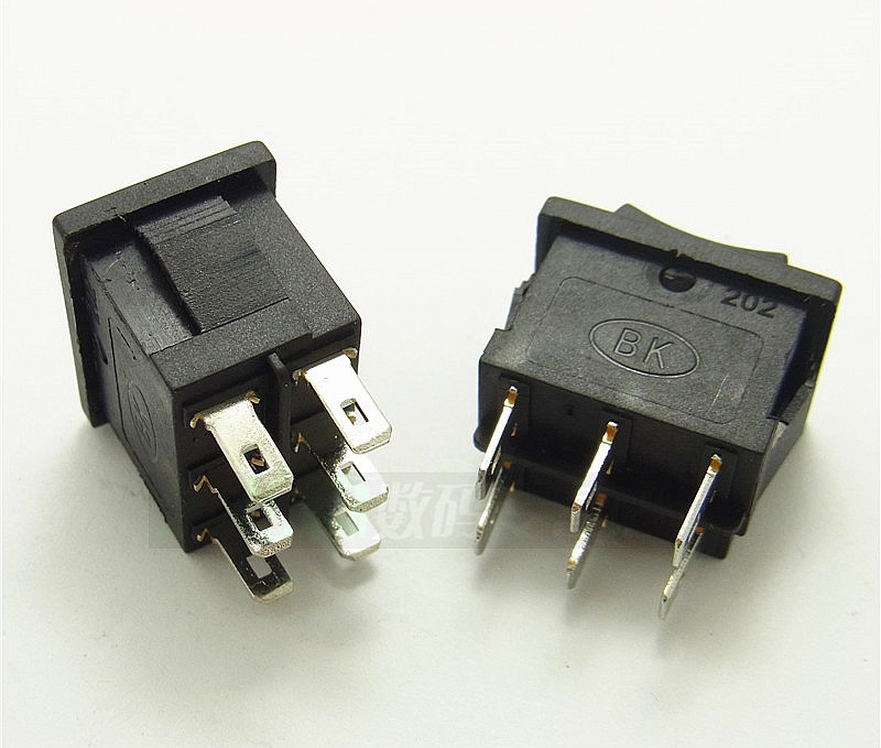 สวิทย์เปิดปิด 6ขา3ทาง DPDT SWITCH ขนาด 15*22มม.