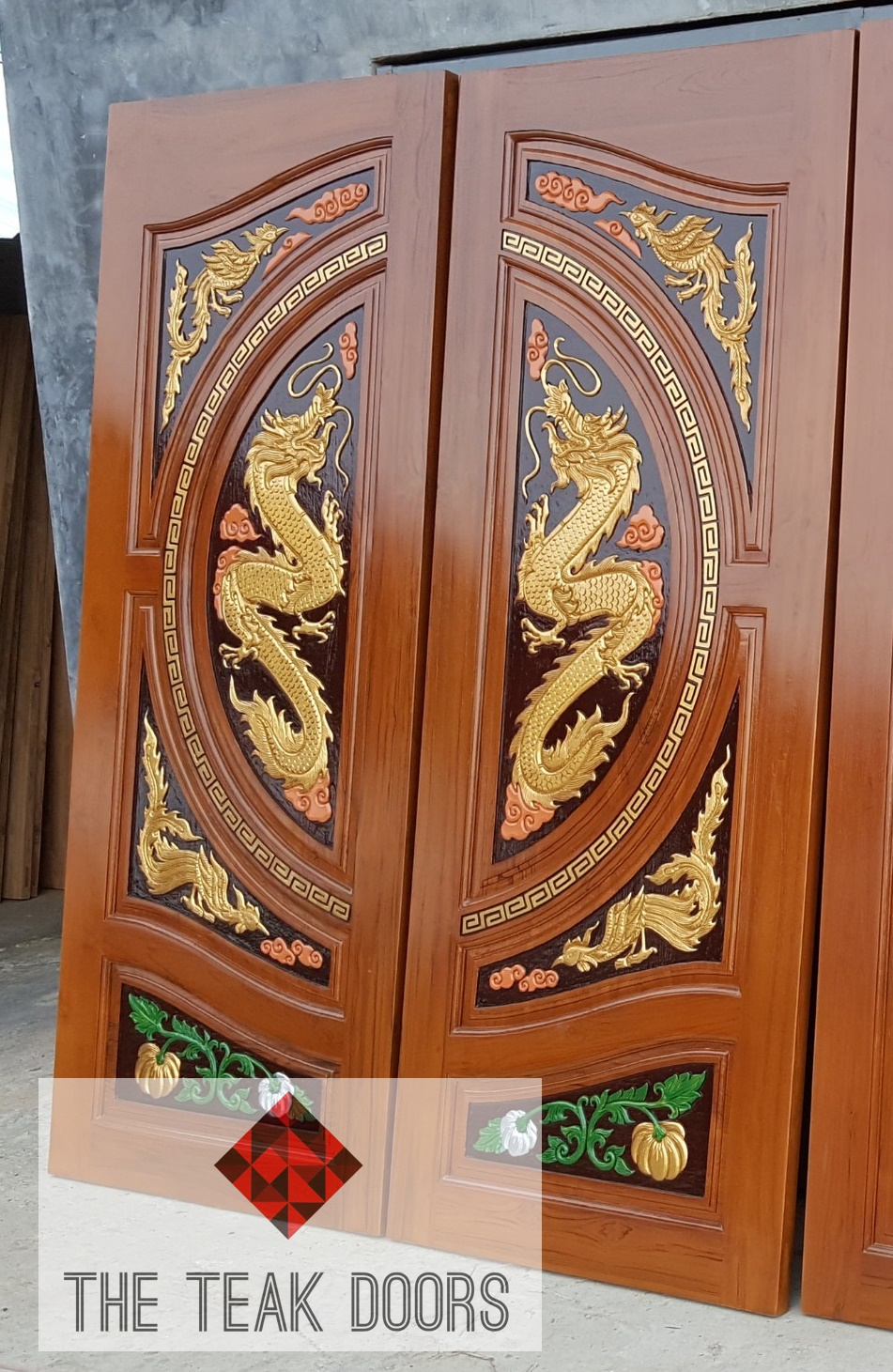 TD225 ประตูไม้สักบานคู่ วงกลมมังกร มุมหงส์ ล่างฟักทอง ขนาด 160X200 ซม.