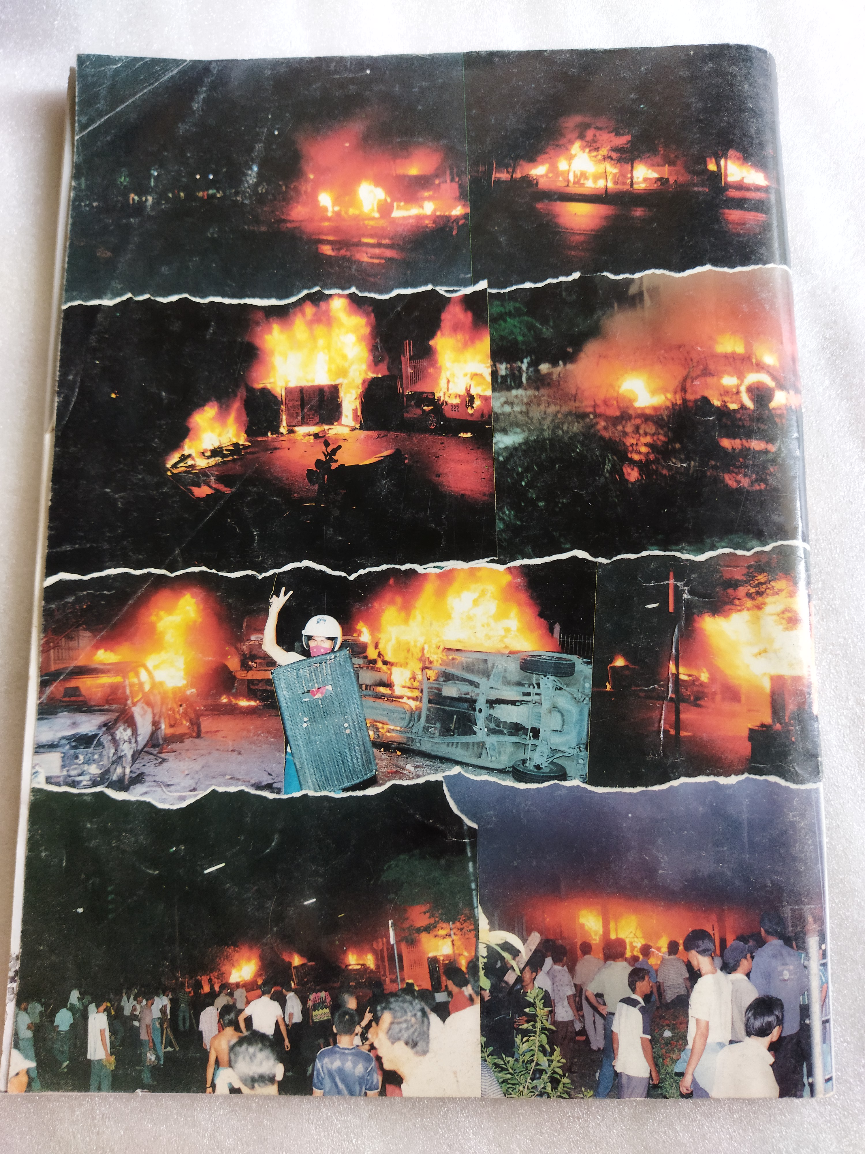 ประชาธิปไตยเลือด / ดอกเบี้ย ฉบับพิเศษ