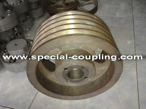 Pulley 12 นิ้ว 5 ร่อง C ดุม 5 นิ้ว