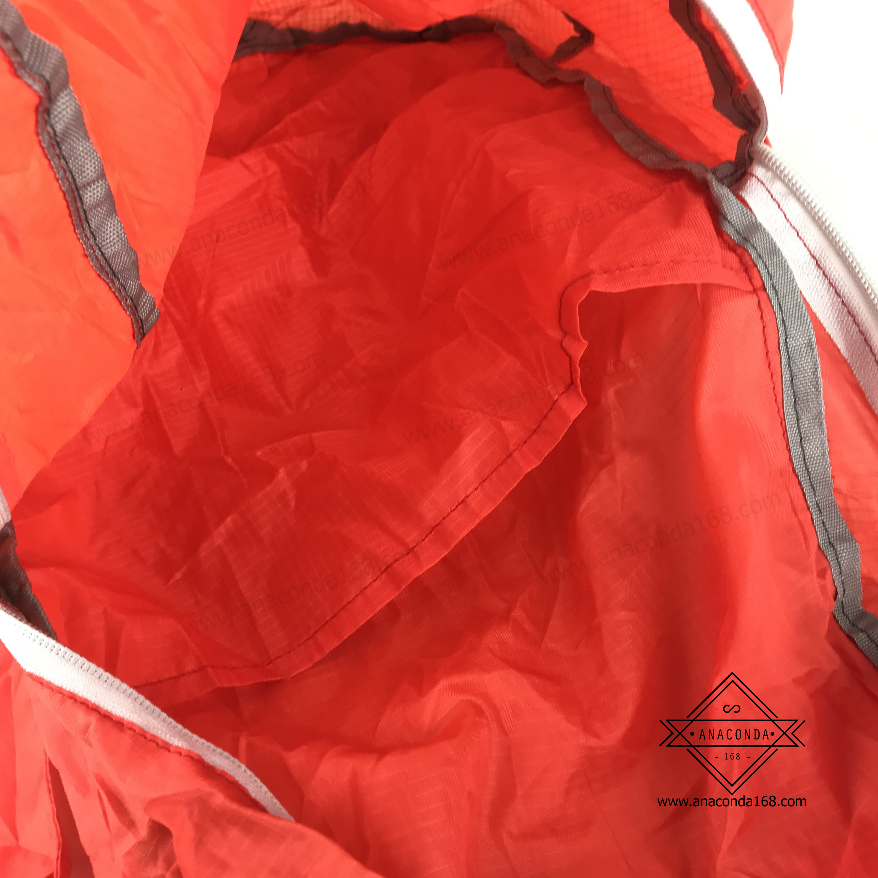 กระเป๋าเป้ผ้าร่มพับได้