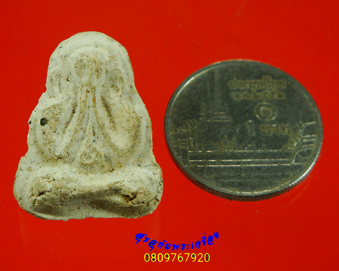 951.พระปิดตาเนื้อผง ท้องยันต์อุ หลังเรียบ แห้งเก่า สมบูรณ์เดิมๆครับ***1