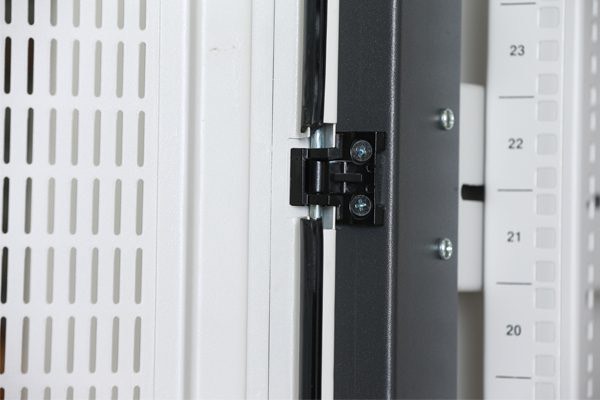 FR-6627 FR 19" PERFORATION EXPORT SERVER RACK 27U (60x60 cm.) สูง 139 cm.