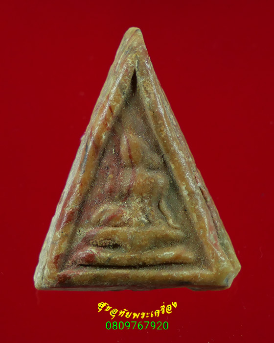 292.นางกวักเนื้อผงน้ำมันสายรุ้ง เนื้อจัดแห้งเก่ามีอายุ เข้มขลังคลาสสิกน่าบูชาครับ