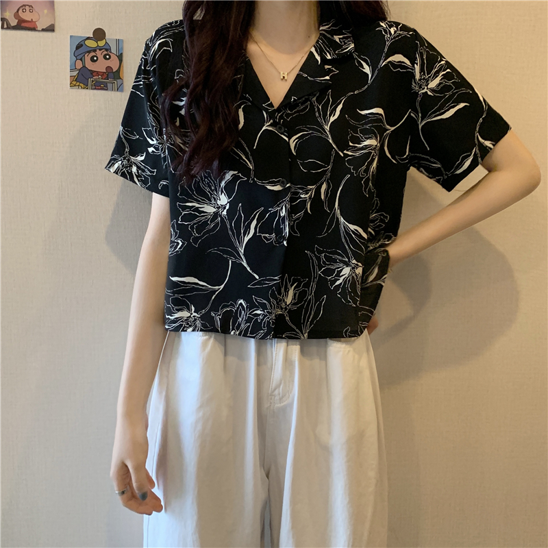 พร้อมส่ง : เสื้อเชิ้ตคอปกแขนสั้นพิมพ์ลายดอกไม้