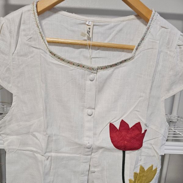 เสื้อฝ้ายสีขาวDiyดอกไม้