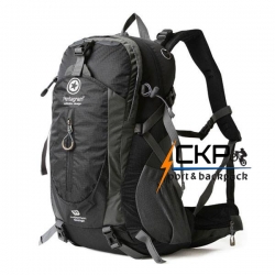 กระเป๋าเปฺ้ Backpack ยี่ห้อ Pentagram สีดำ